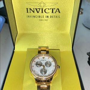 Gold Invicta watch NWOT